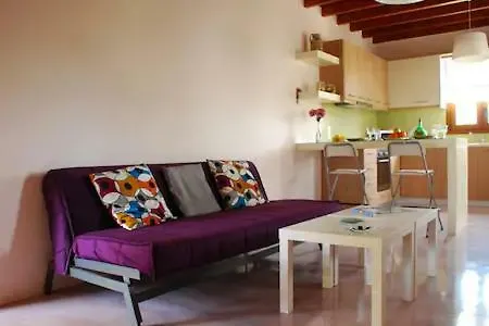 Ampeloessa Apartman Mészi